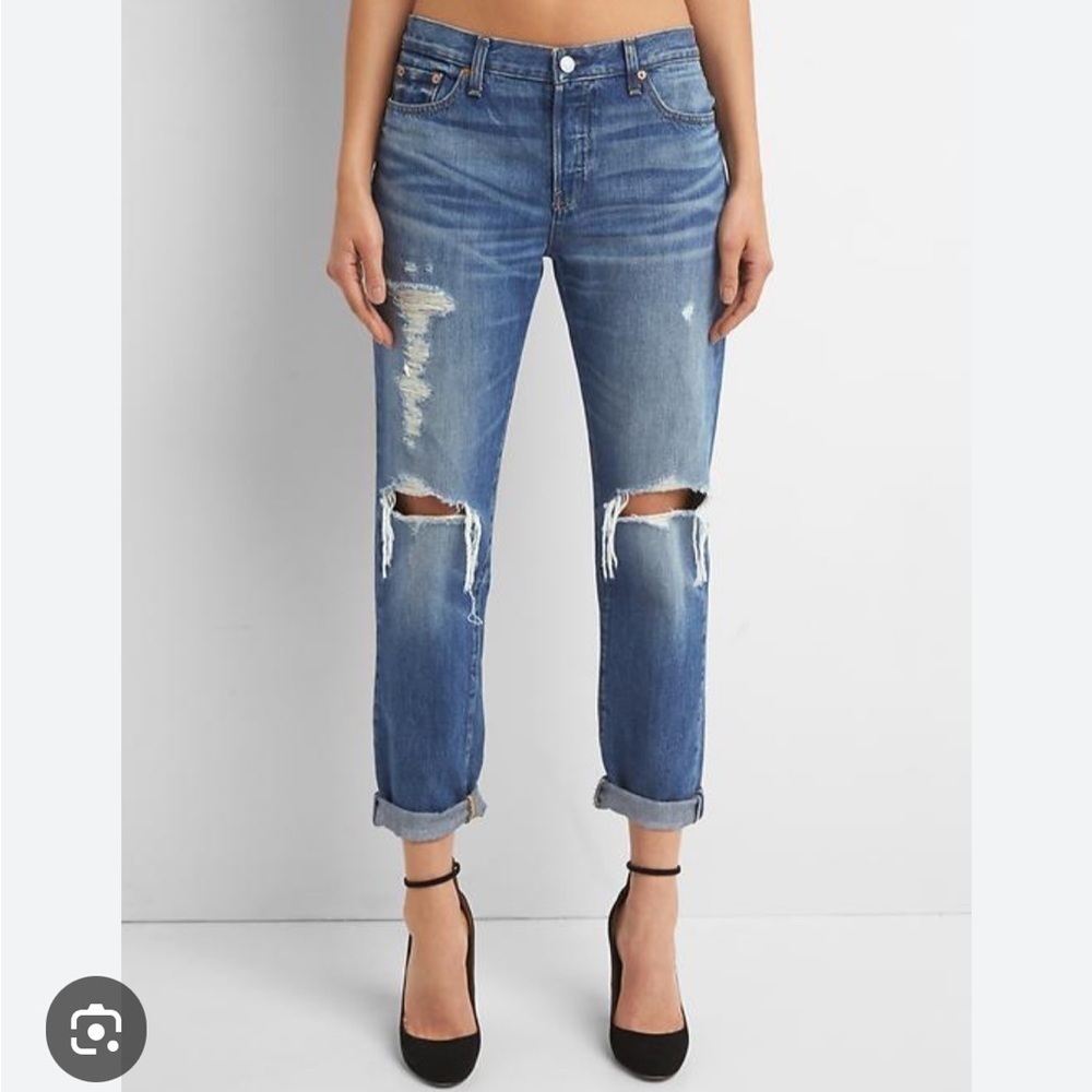 GAP 1969 Relaxed Boyfriend distressed Jeans size 26